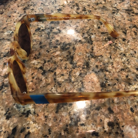 Westward leaning voyager green sunglasses - Picture 3 of 3